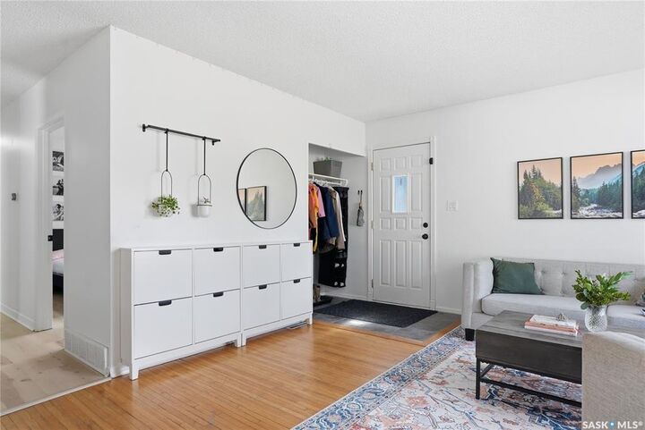 Photo de la propriété:  1722 Alexandra Avenue  SK S7K 3C5 