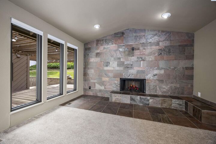 Property Photo: 2507 Dawn Hill Court WA 99352