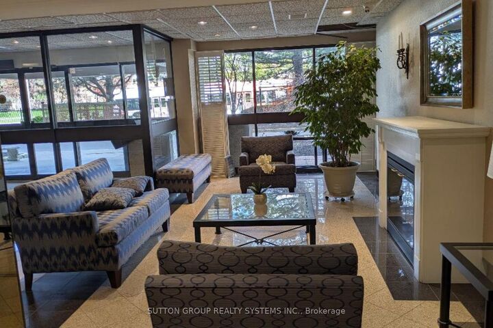 Property Photo: 1300 Mississauga Valley Boulevard 504 ON L5A 3S8