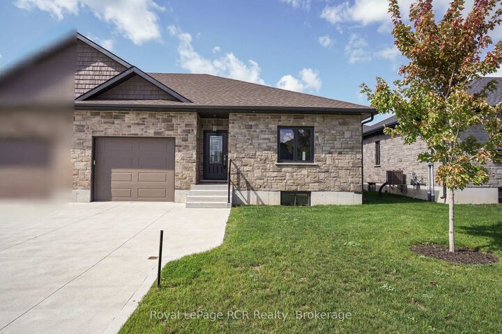 Property Photo: 274 Queen Street S ON N0G 1B0