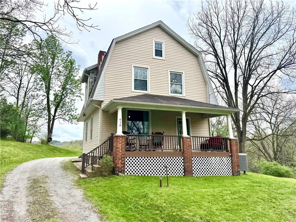 Property Photo:  416 Pine Run  PA 16123 