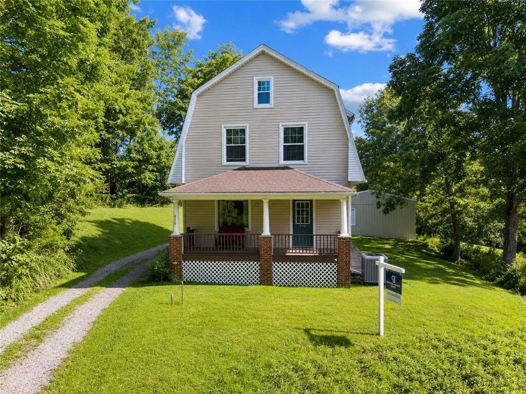 Property Photo: 416 Pine Run PA 16123