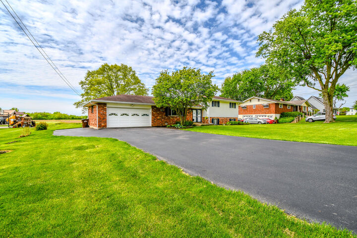 Property Photo:  10833 Kendig Road  OH 45344 
