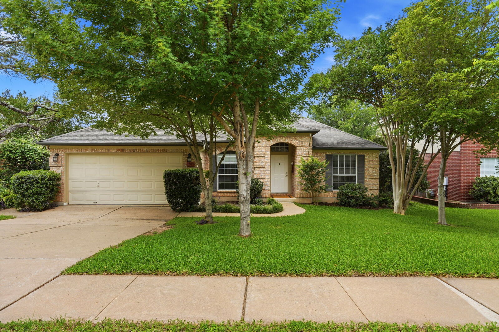 Property Photo:  1313 Roadrunner Drive  TX 78613 