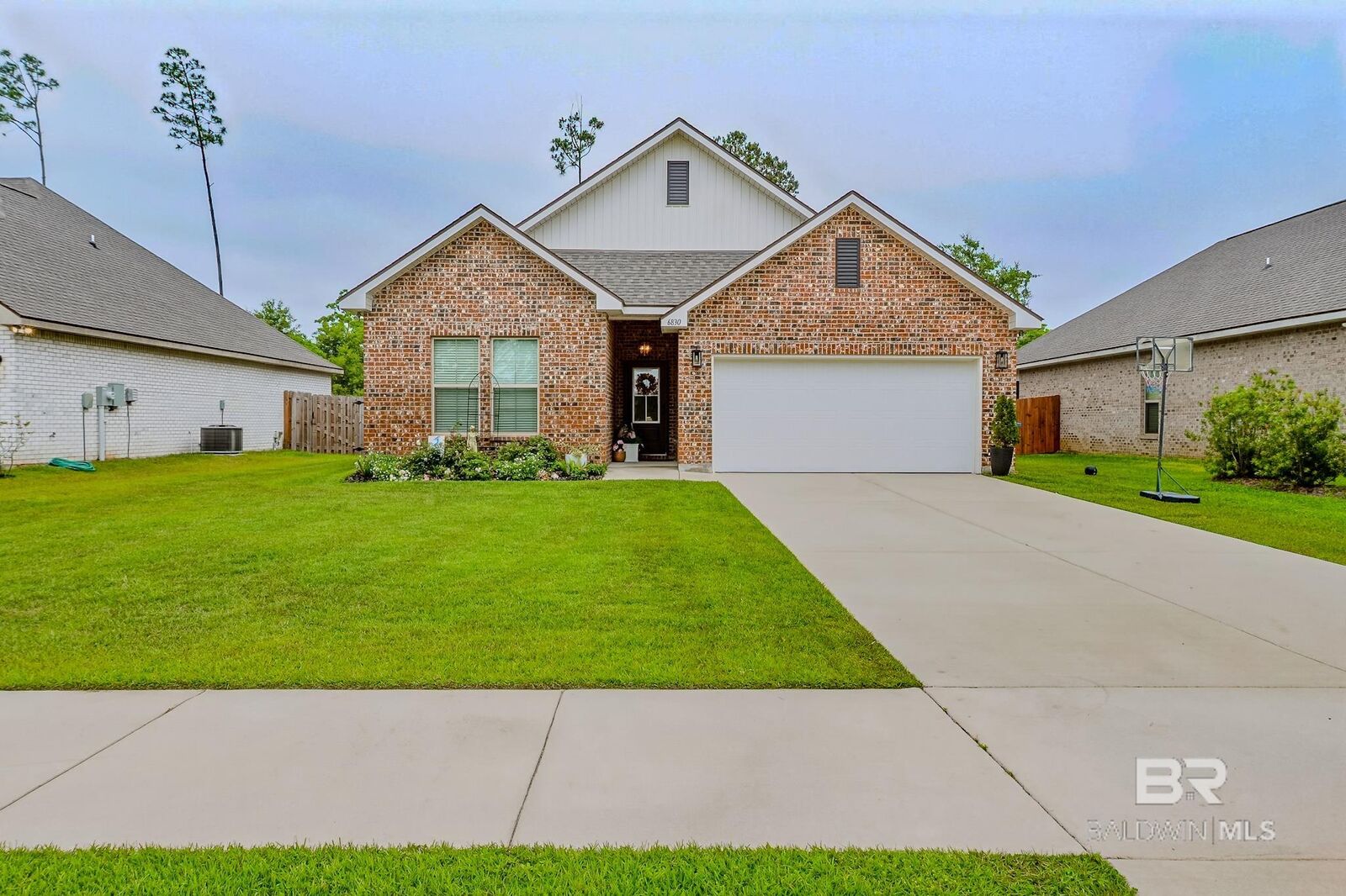 Property Photo:  6830 Summerset Drive  AL 36542 