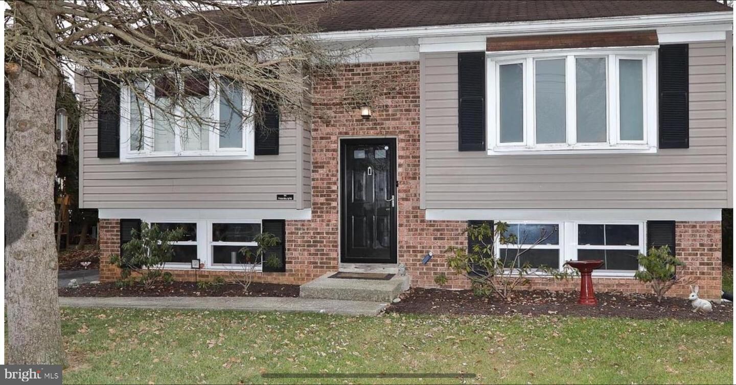 Property Photo:  94 Petersburg Road  PA 17601 