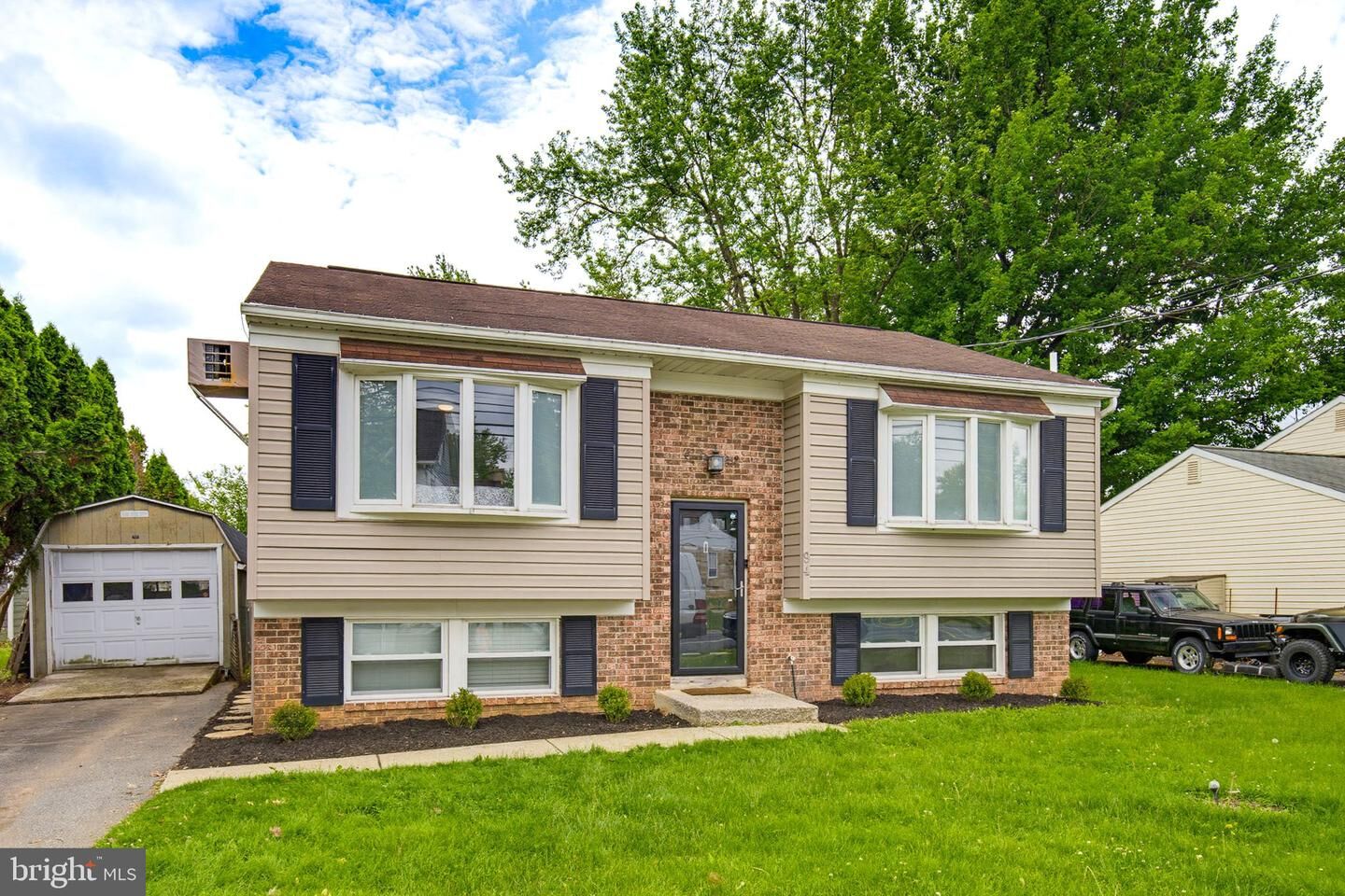 Property Photo:  94 Petersburg Road  PA 17601 