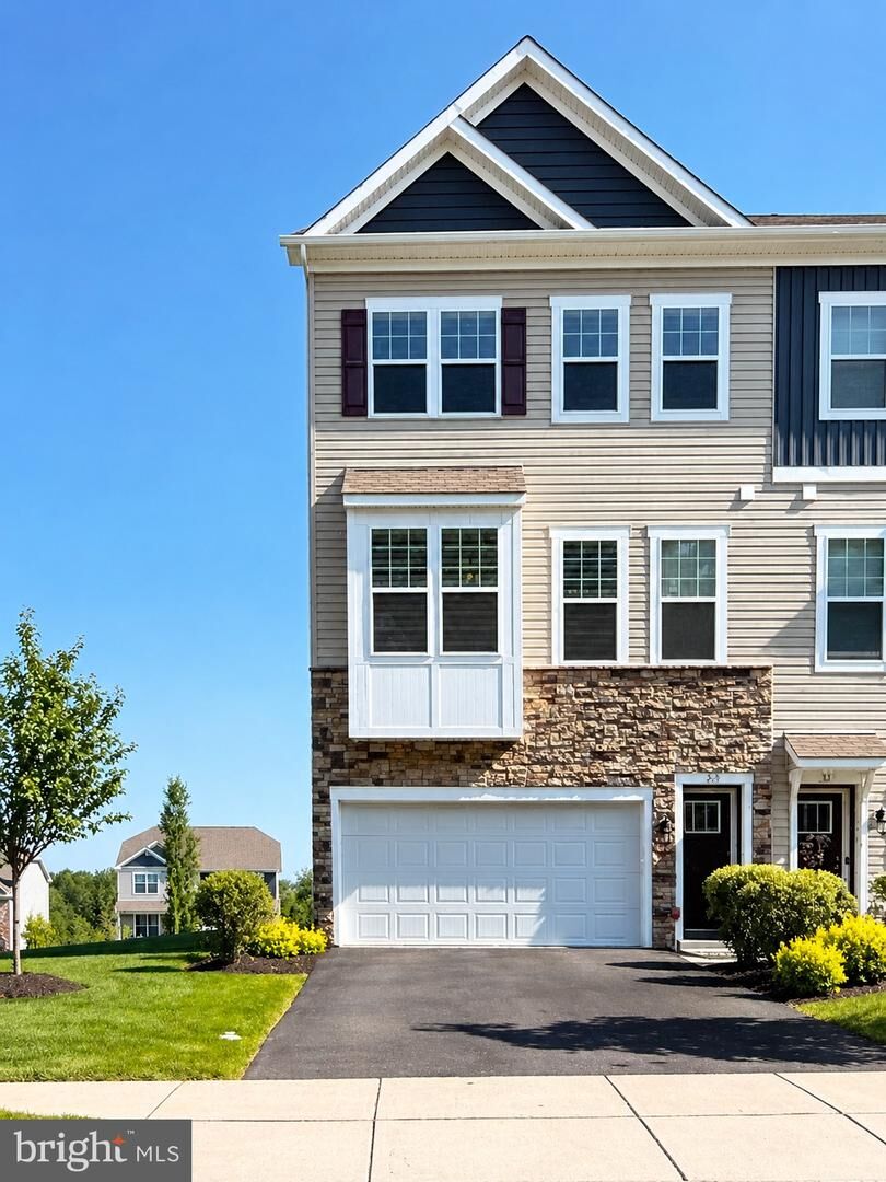 Property Photo:  319 Dawson Place  PA 19335 