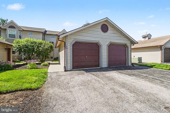 Property Photo: 20 Shady Lane PA 17003