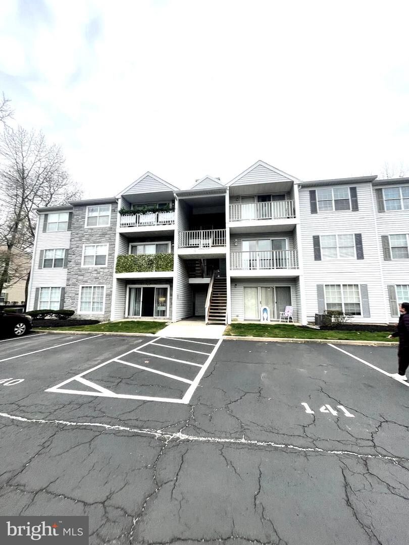 Property Photo:  16 Aspen Court 16  NJ 08619 