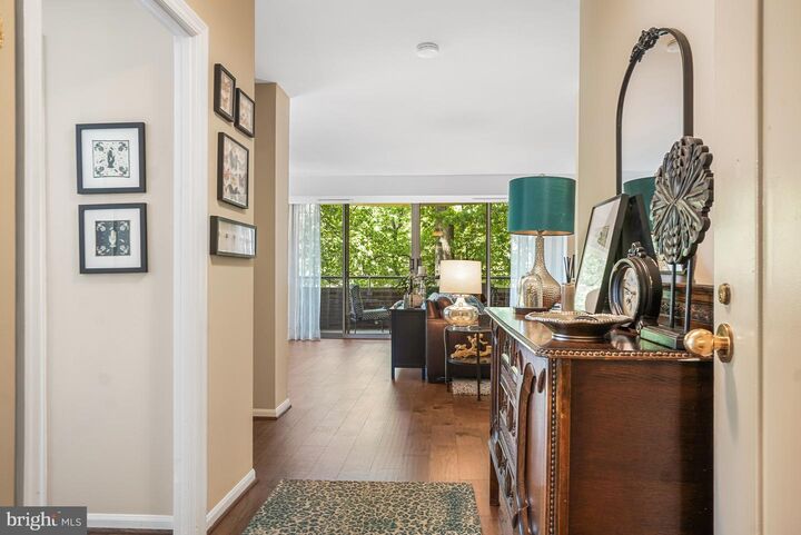Property Photo:  5802 Nicholson Lane 2-202  MD 20852 