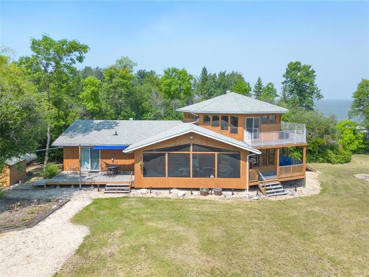 Property Photo:  42052 Traverse Bay Rd Road  MB R0E 2A0 