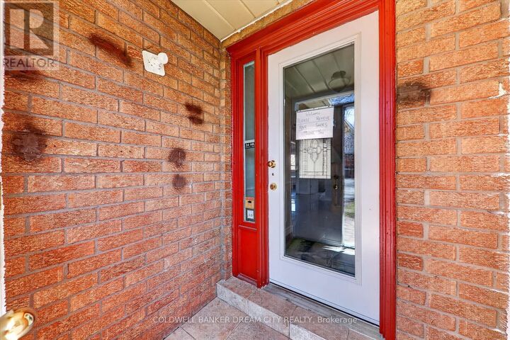 Property Photo:  3 Windrush Trail  ON M1C 3Y5 