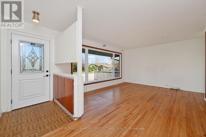 Property Photo:  2128 Kingsley Road  ON K2C 2X5 