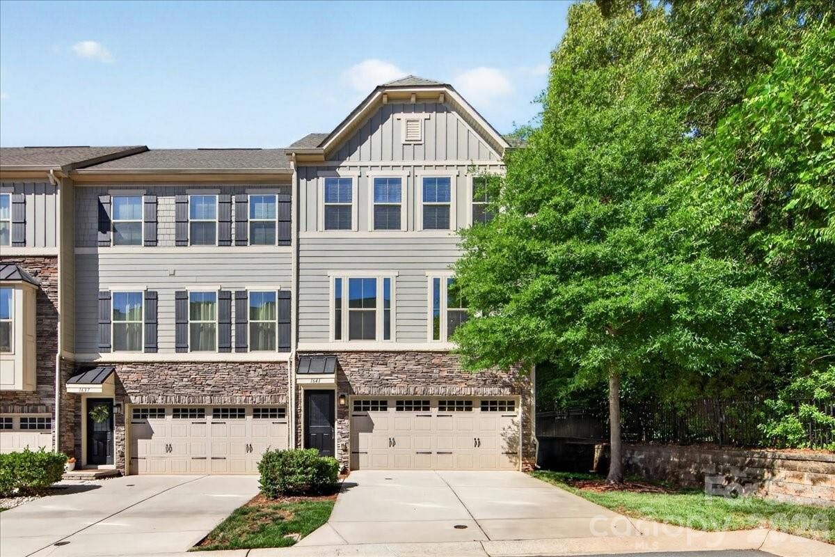 Property Photo: 1641 Bark Branch Lane NC 28205