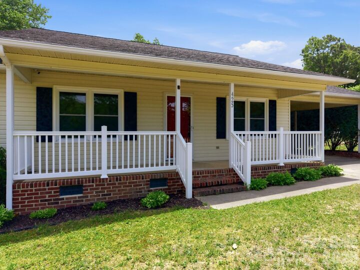 Property Photo:  425 Catawba Drive  NC 28147 