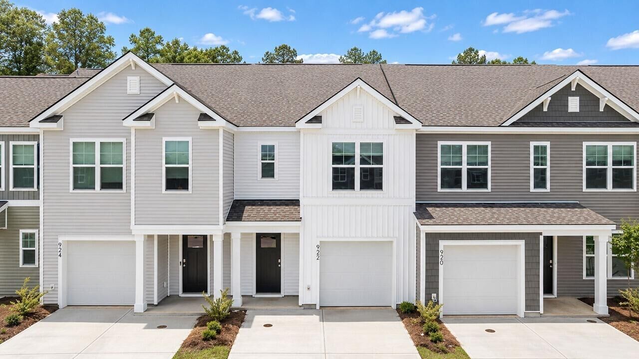 Property Photo: 917 Long Bluff Road SC 29486