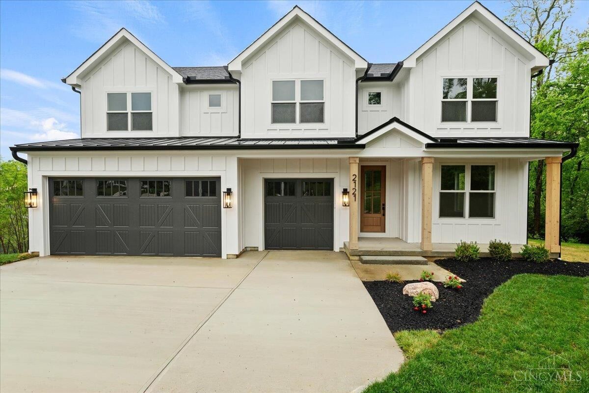 Property Photo:  2121 Clough Chase Drive  OH 45244 