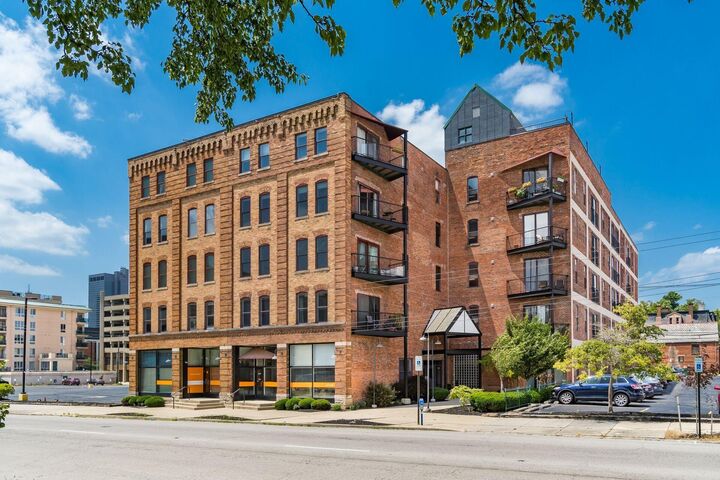 Property Photo:  432 E Rich Street  OH 43215 