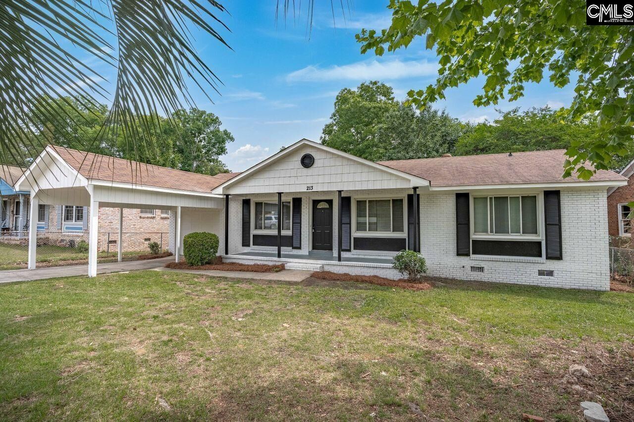 Property Photo: 213 Crestmore SC 29209