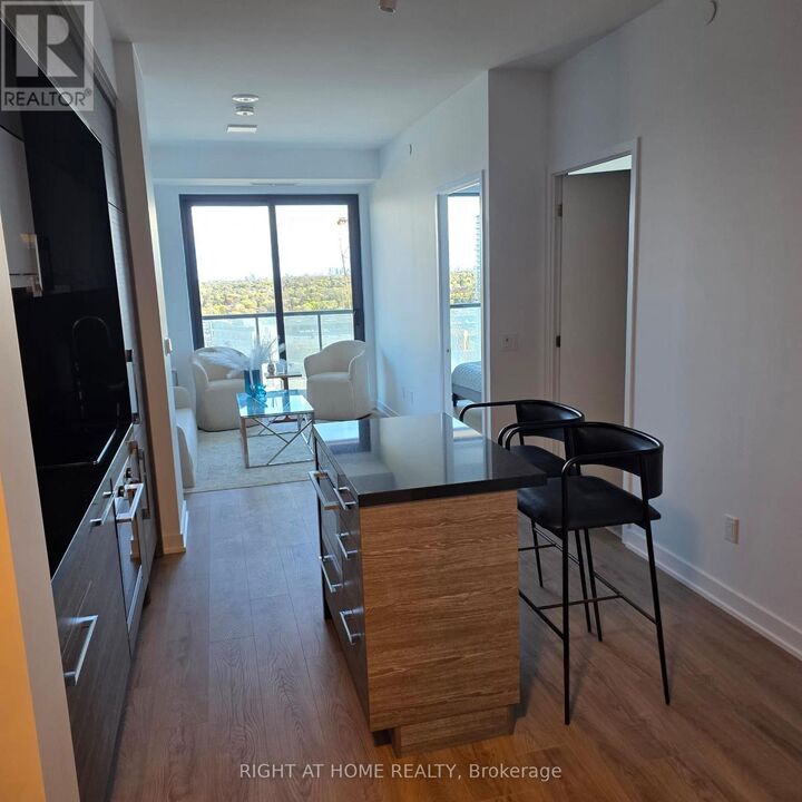 Property Photo:  29 Green Trail Court 2212  ON M2K 0J9 