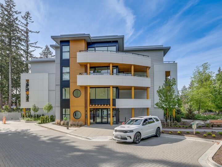Property Photo:  2635 King George Boulevard 134  BC V4P 0H7 