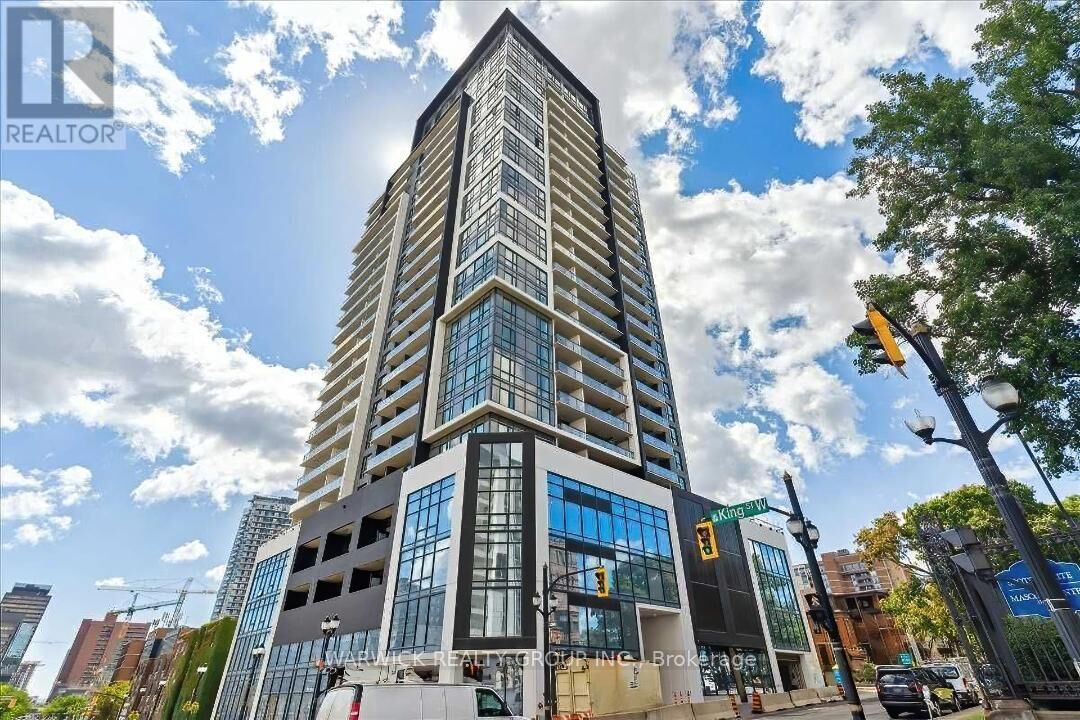 Property Photo:  15 Queen Street South 1815  ON L8P 3R4 