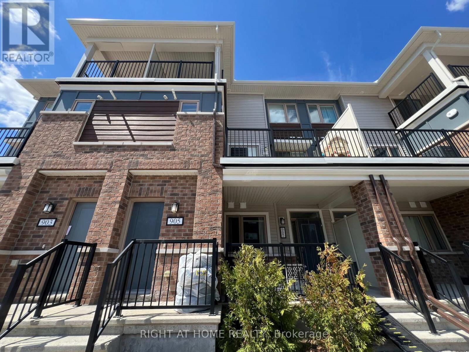 Property Photo:  905 Nautilus Private  ON K2V 0S3 