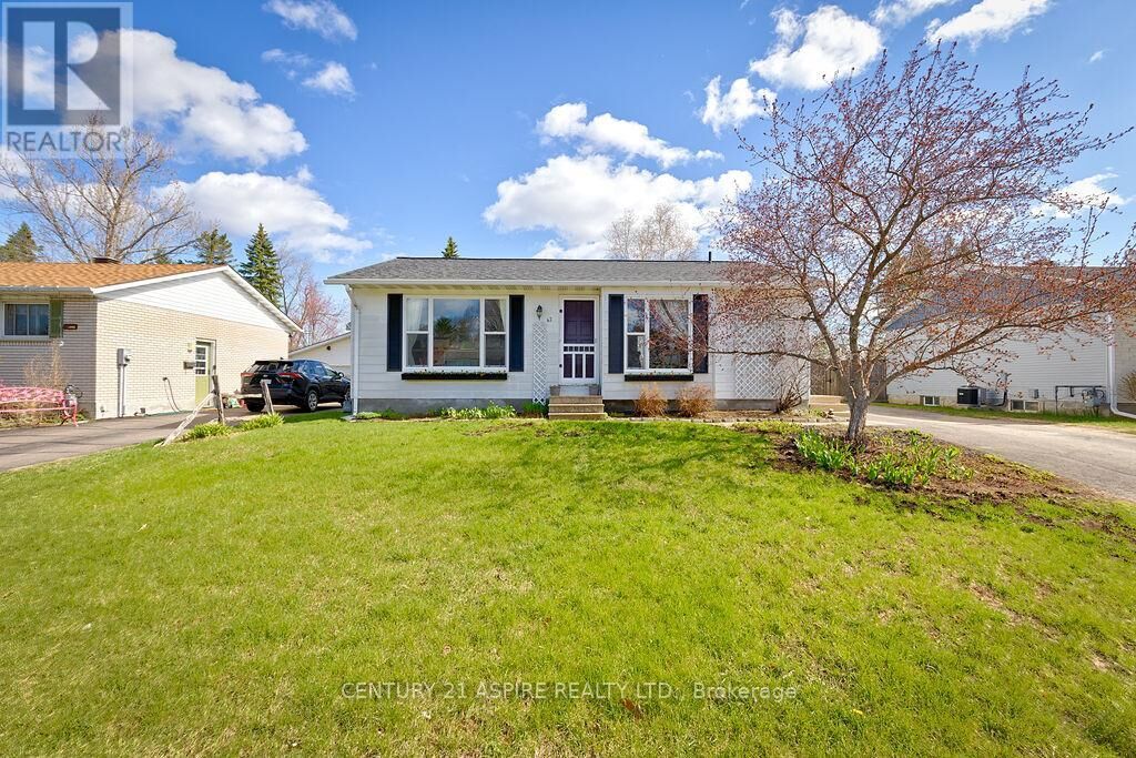 Property Photo:  62 Herman Street  ON K8H 1W2 