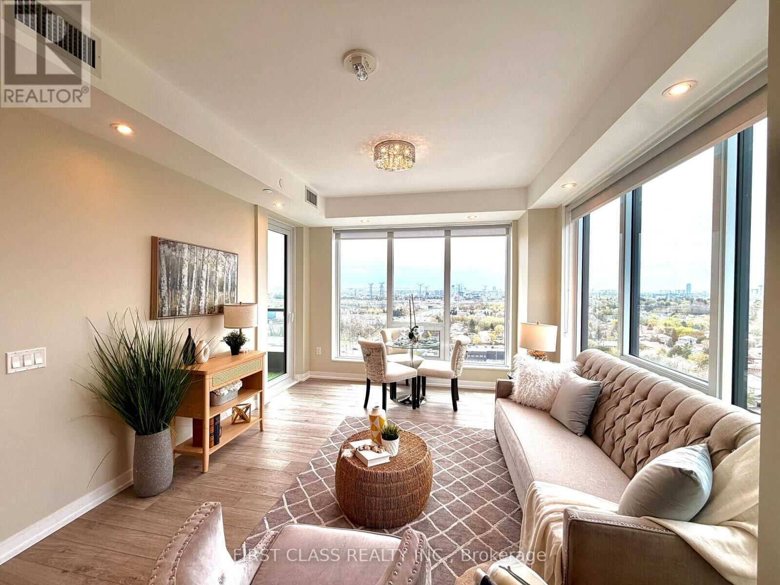 Property Photo:  8868 Yonge Street 1508  ON L4C 1Z8 