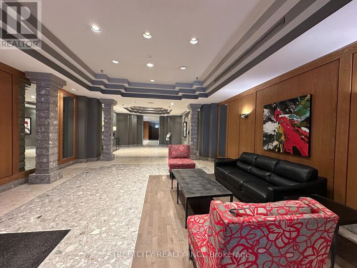 Property Photo:  695 Richmond Street 1307  ON N6A 5M8 