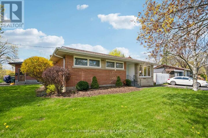 Property Photo:  92 Victoria Road North  ON N1E 5H2 