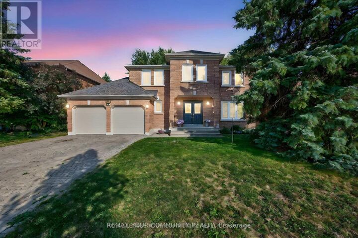 Property Photo:  684 Exceller Circle  ON L3X 1P4 