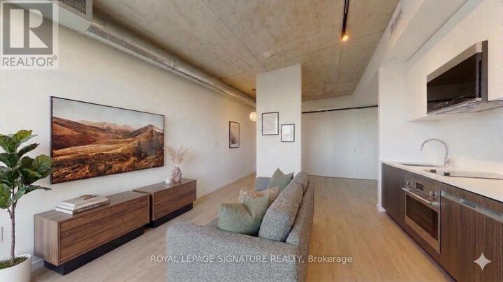 Property Photo:  21 Lawren Harris Square 508  ON M5A 1H7 