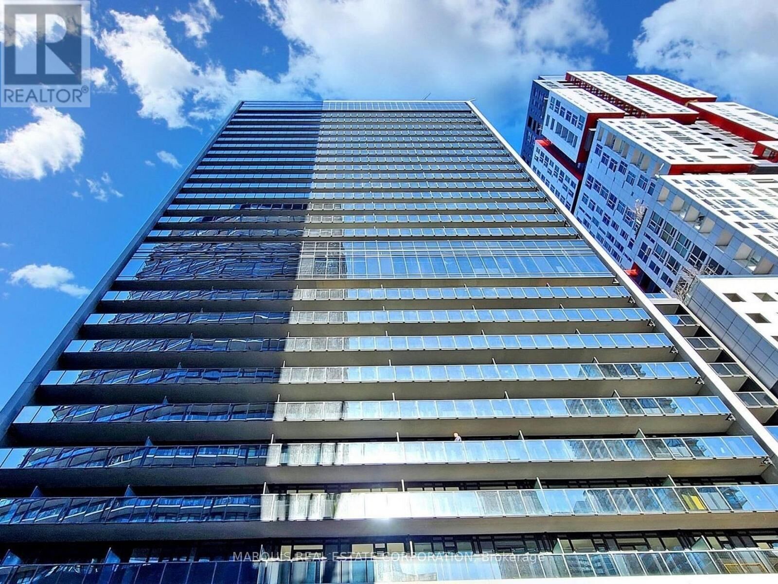 Property Photo:  330 Richmond Street West  ON M5V 0M4 