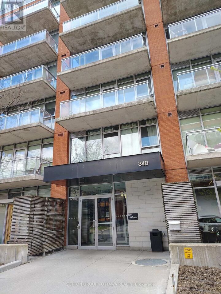 Property Photo:  340 McLeod Street 840  ON K2P 1A4 