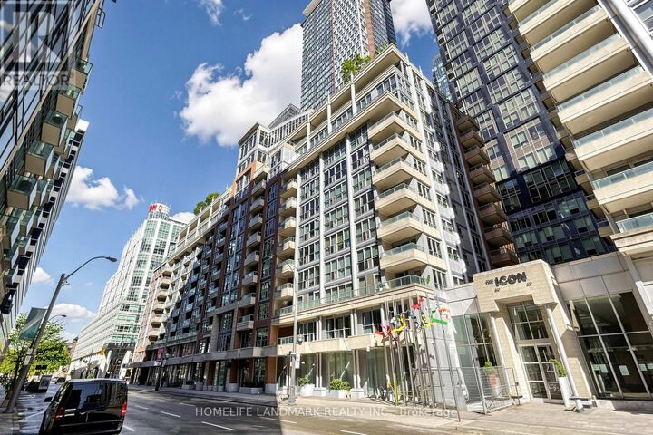 Property Photo:  270 Wellington Street West 1124  ON M5V 3P5 