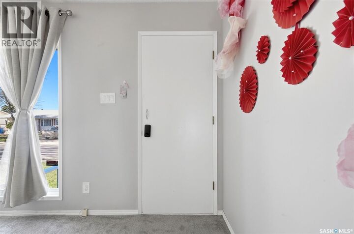 Property Photo:  158 Trifunov Crescent  SK S4R 7C9 