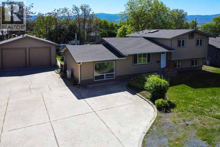 Property Photo:  2559 Benvoulin Road  BC V1W 2C9 