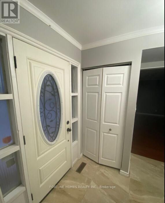 Property Photo:  32 Gable Place  ON L6S 1C1 