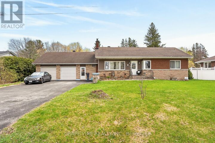 Property Photo:  46 Macfarlane Road  ON K2E 6V5 