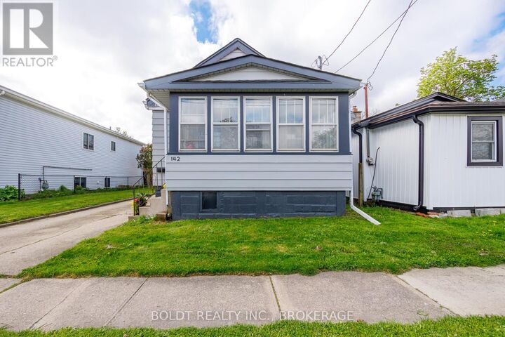 Property Photo:  142 Clara Street  ON L2V 1K3 