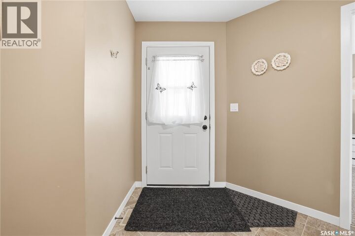 Property Photo:  19 4101 Preston Crescent  SK S4X 0G3 