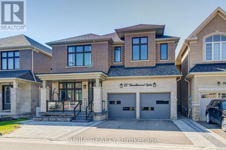 Property Photo:  23 Hearthwood Gate  ON L4A 4X1 
