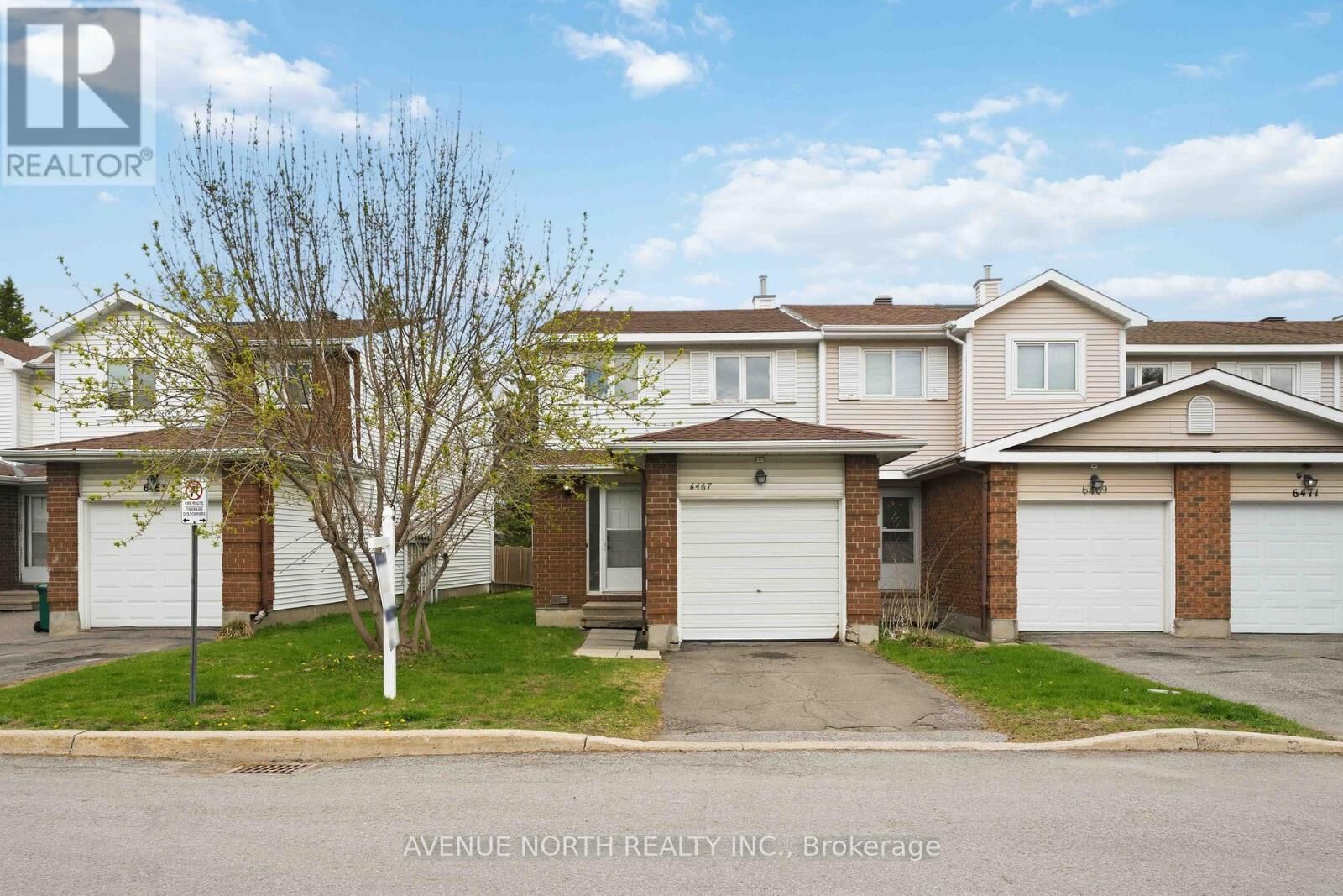Property Photo:  6467 Natalie Way  ON K1C 4Y3 