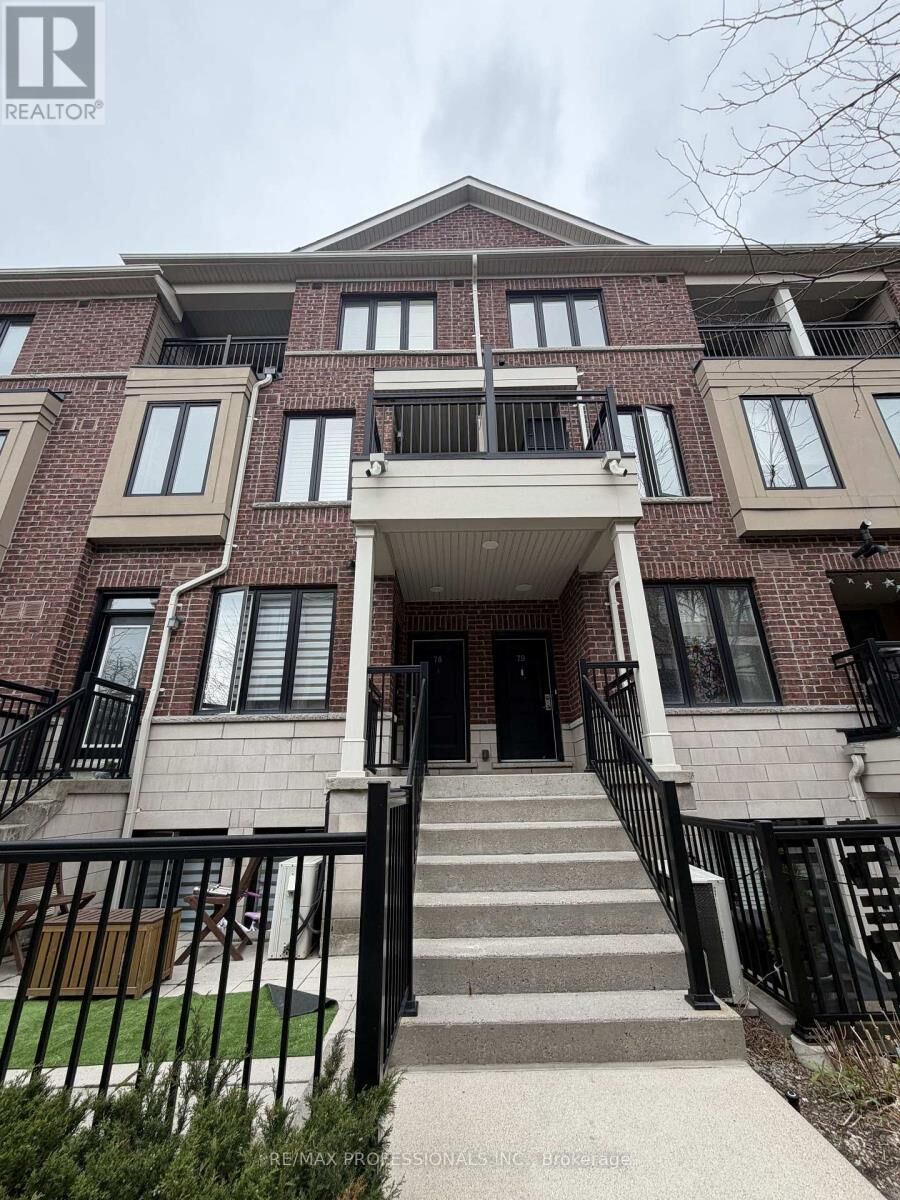 Property Photo:  30 Carnation Avenue 77  ON M8V 0B8 