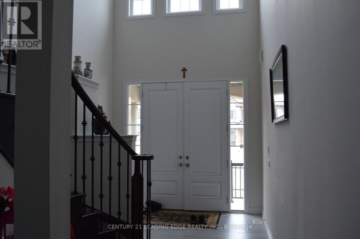 Property Photo:  23 Boland Court  ON L4G 0W6 