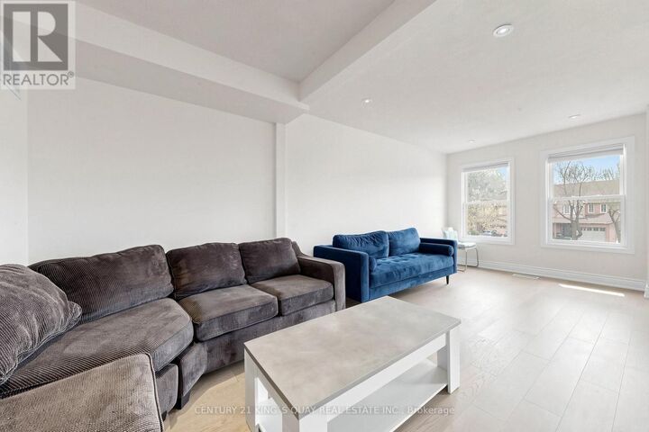 Property Photo:  1380 Hampton Street 3  ON L6H 2S6 