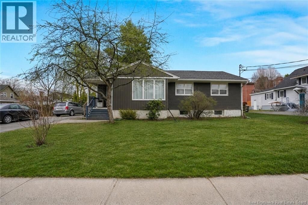 Property Photo:  532 Central Court  NB E3B 3N2 