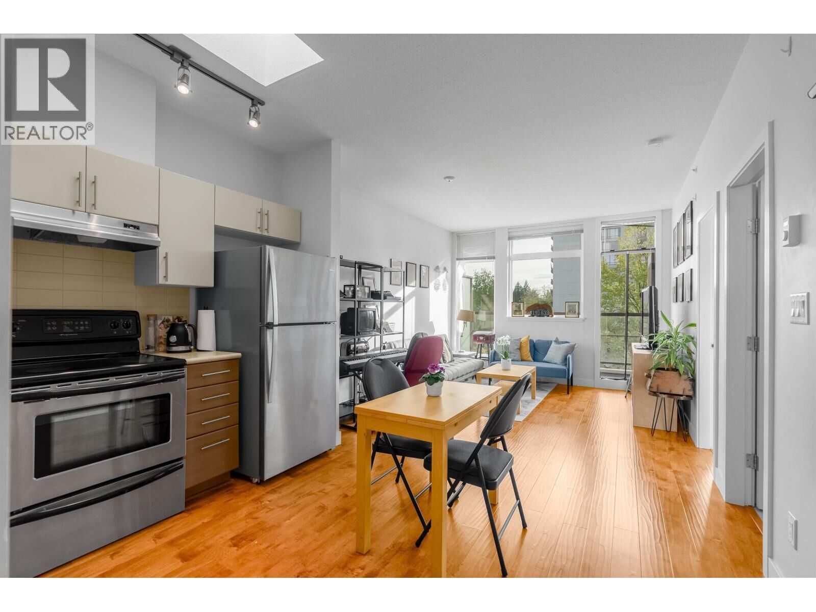 Property Photo:  5692 Kings Road 4xx  BC V6T 1K8 